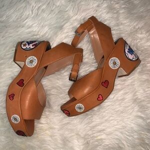 NIB Laurence dacade happoline pop sandals